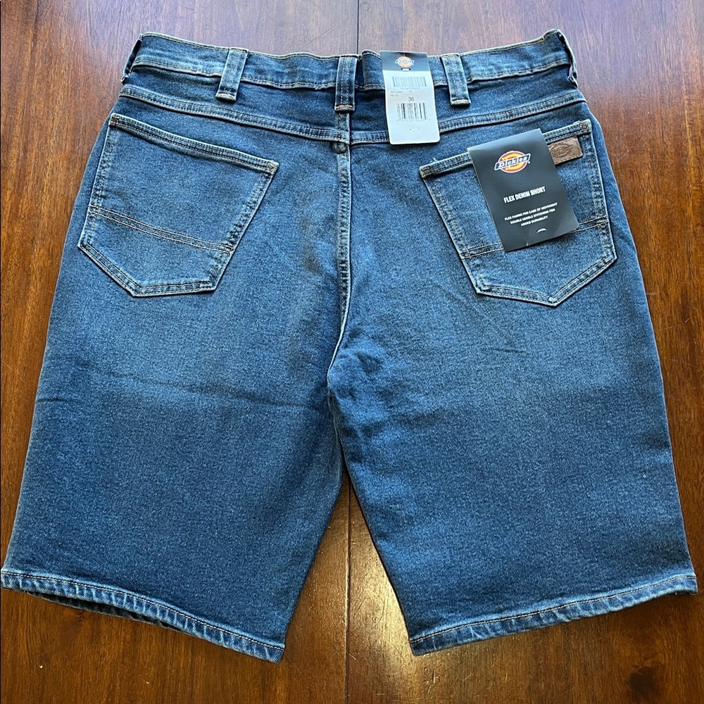 NWT Dickies Flex Denim Shorts Size 36